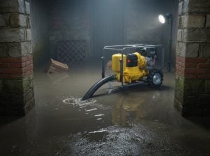Selbstansaugende Diesel-Baustellenmotorpumpe zur Entwässerung überschwemmter Kellerräume zur Miete von Alayan Rentals